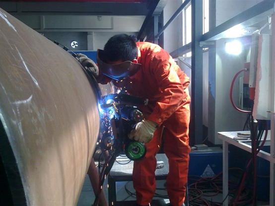 管道自動焊機