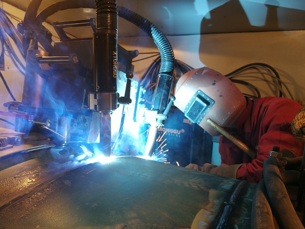 管道自動焊接設(shè)備